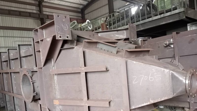 袋式集塵器製造現場
